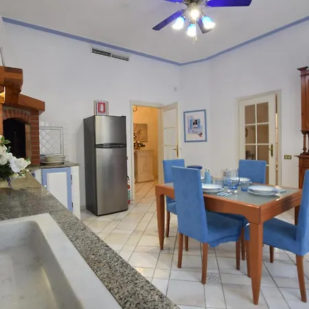 Semesterbostad Gorgeous In With Kitchen *