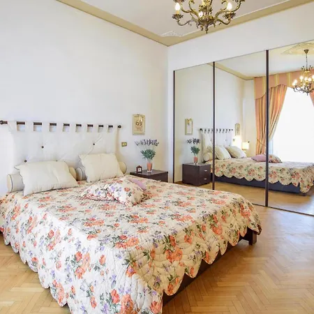 Gorgeous In With Kitchen Holiday home *